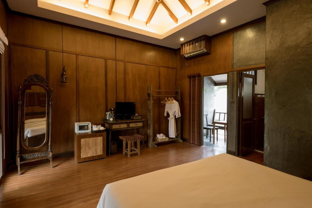 Chompor Lanna Hotel Csiangmaj Kültér fotó